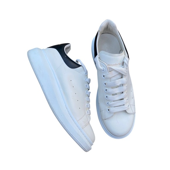 Alexander McQueen White and Black Sneakers with Modern Design size 10 - Picture 2 of 9